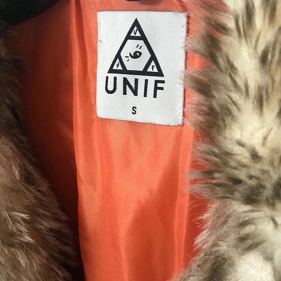 UNIF Amelia green faux fur jacket - Picture 4 of 7